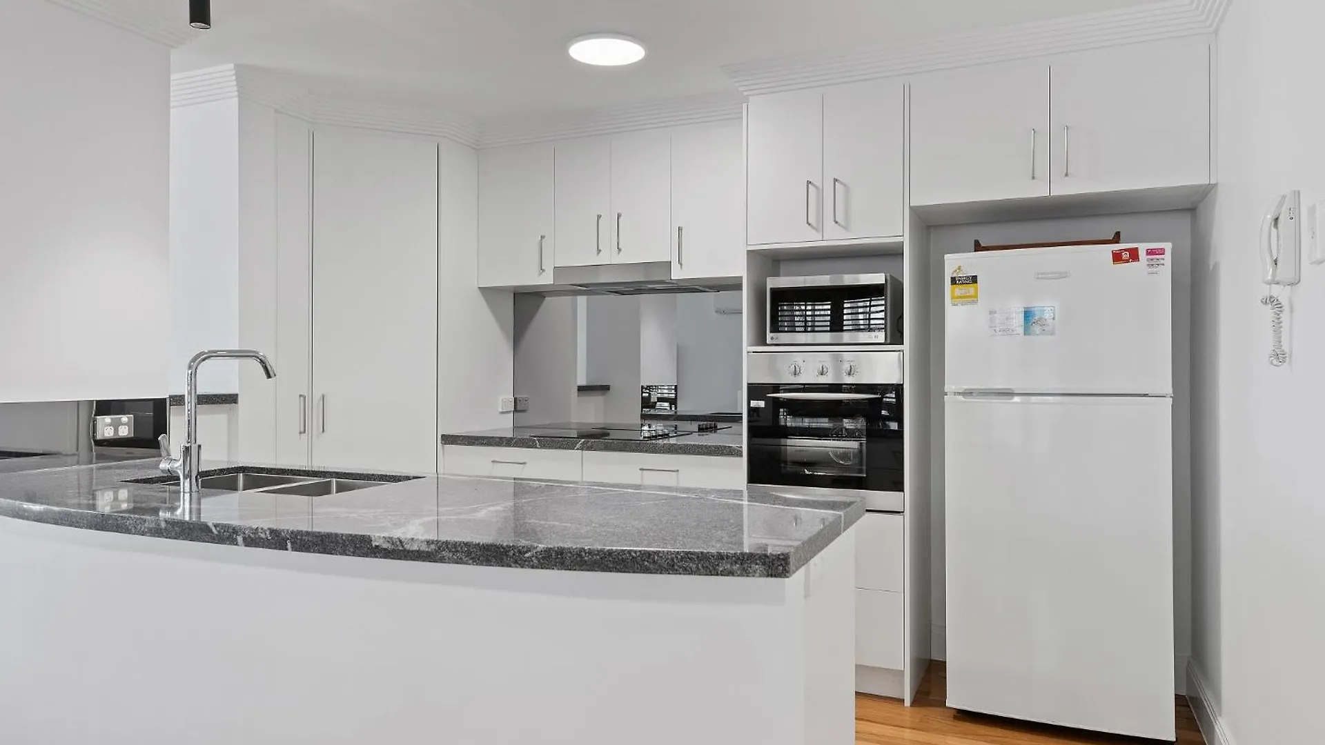 Waterview Beachside Apartment - Palms 2 바이런베이 0*,