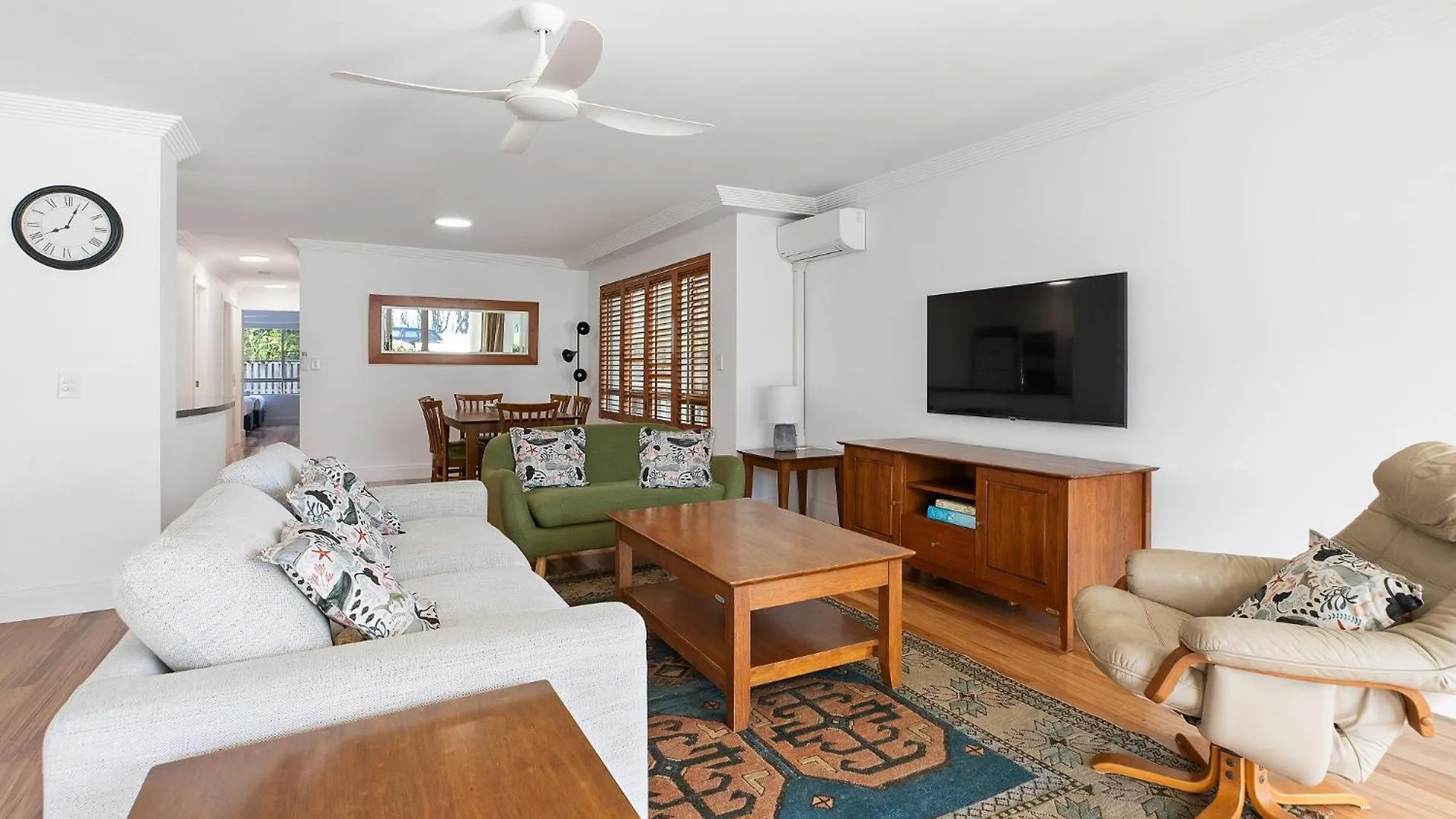 Waterview Beachside Apartment - Palms 2 바이런베이