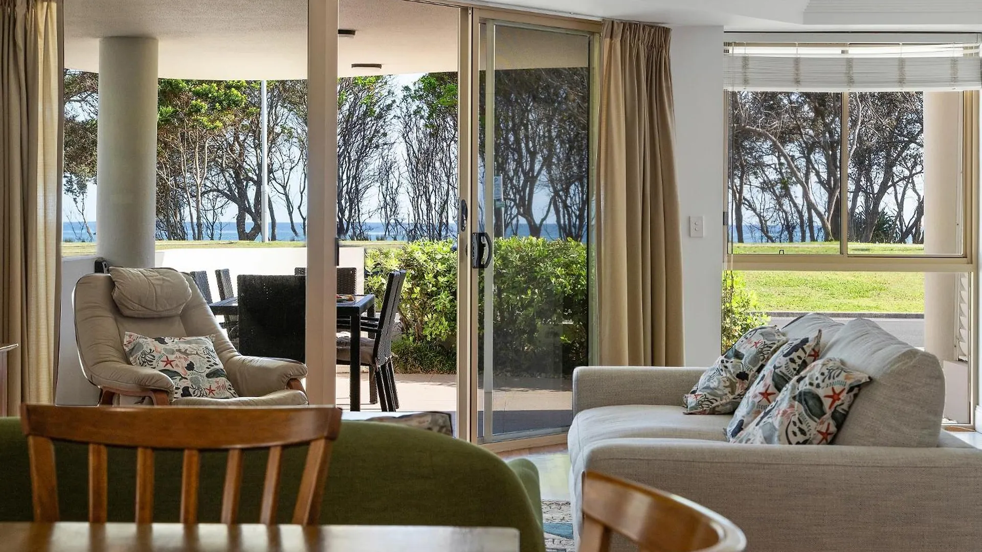 Waterview Beachside Apartment - Palms 2 Byron Bay